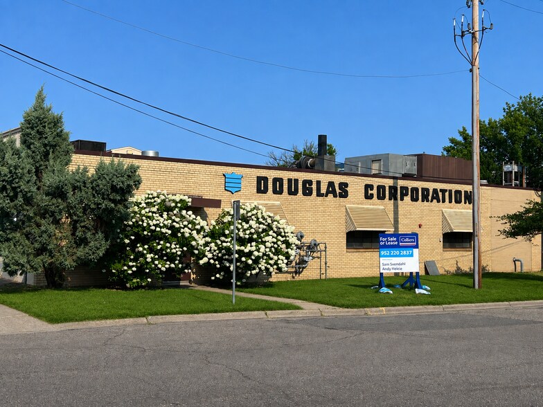 3520 S Xenwood Ave, Saint Louis Park, MN à louer - Photo de l’immeuble – Image 1 sur 7