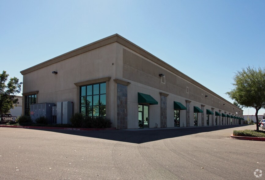 111-135 D'Arcy Pky, Lathrop, CA à vendre - Photo de l’immeuble – Image 3 sur 14