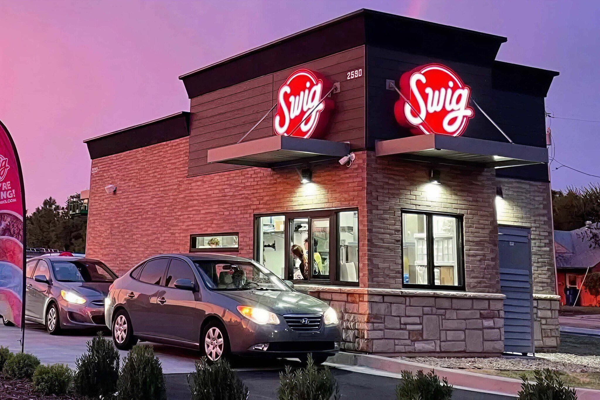 2424 N Roan St, Johnson City, TN à vendre Photo de l’immeuble– Image 1 sur 3