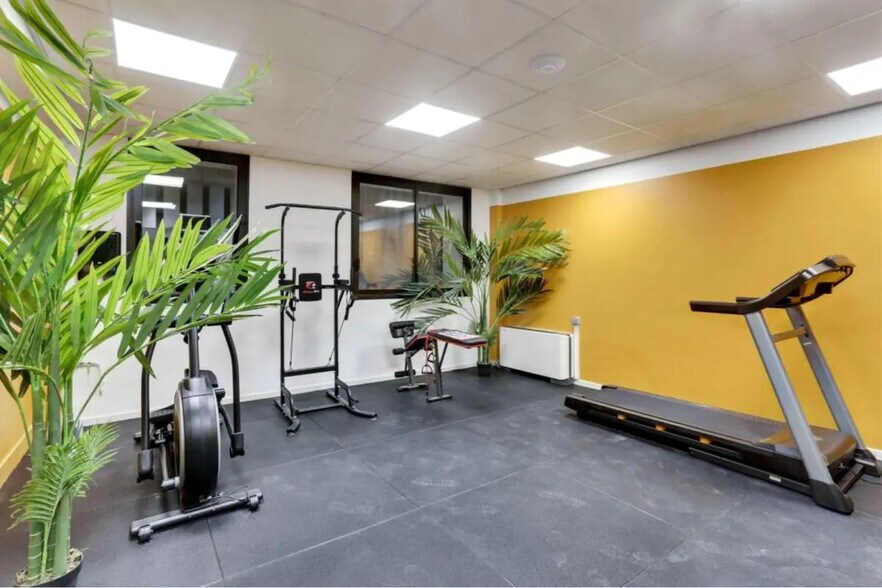 5 Avenue Pierre Ier De Serbie, Paris à louer - Photo de l’immeuble – Image 3 sur 10