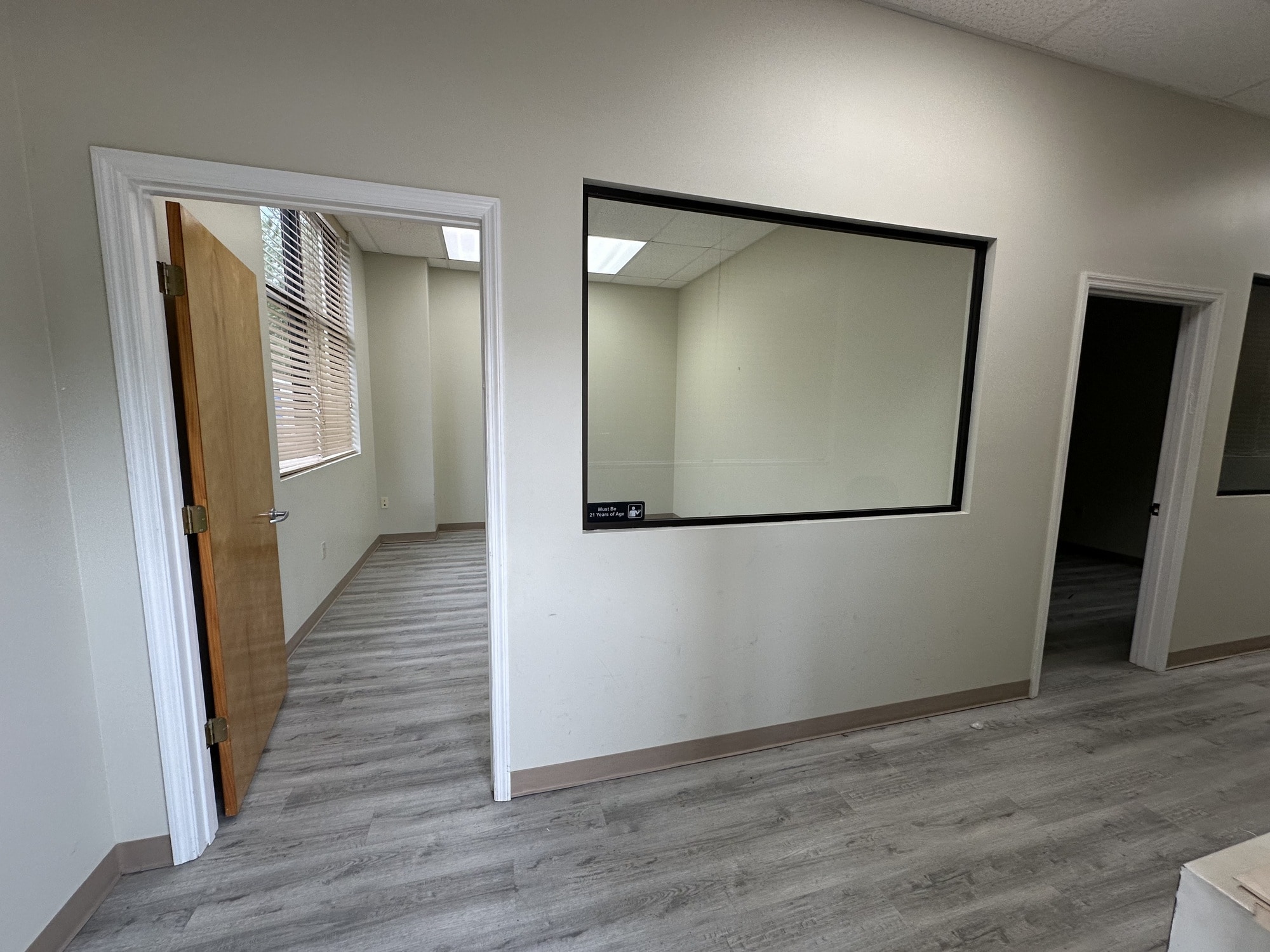 100 Business Center Dr, Ormond Beach, FL à louer Photo de l’immeuble– Image 1 sur 10