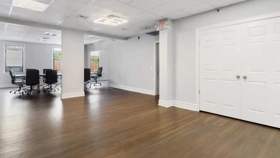 42-44 Greenwich Ave, Greenwich, CT à vendre - Vidéo sur l’annonce professionnelle – Image 2 sur 15