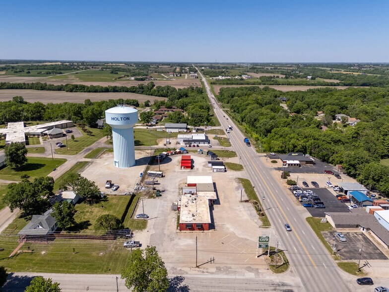 601 Arizona Ave, Holton, KS à vendre - Photo de l’immeuble – Image 3 sur 55