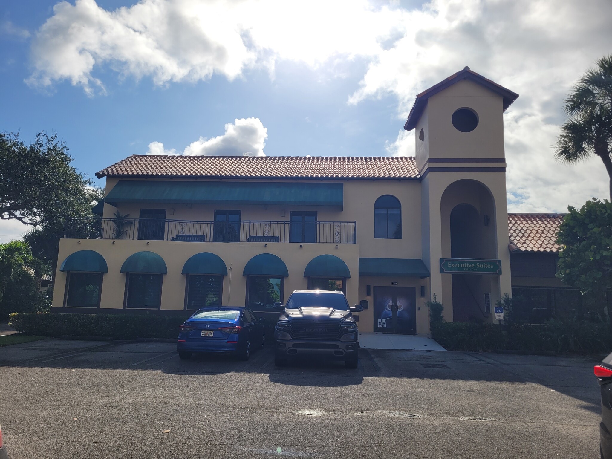 725 N Hwy A1A, Jupiter, FL à louer Photo de l’immeuble– Image 1 sur 8