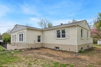 102 Bristol Oxford Valley Rd, Langhorne, PA à louer Photo intérieure– Image 2 sur 35