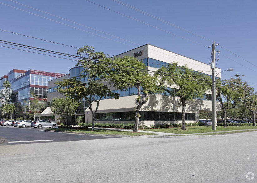 2801 N University Dr, Coral Springs, FL à vendre - Photo de l’immeuble – Image 3 sur 19