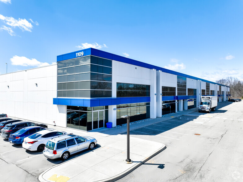 1109 Clay Ave, Burlington, ON à louer - Photo principale – Image 1 sur 3