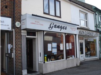 Plus de détails pour 43-45 Sussex Rd, Haywards Heath - Local commercial à louer