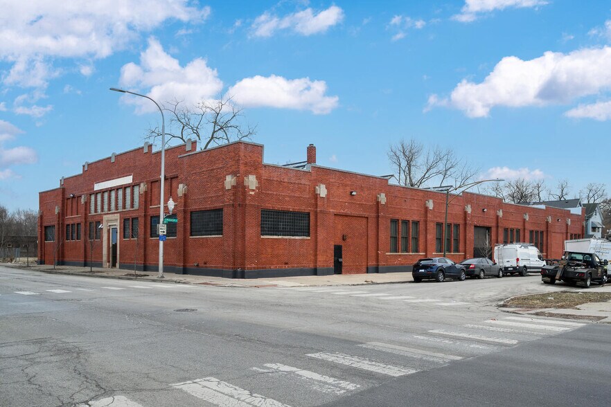 1423 W 59th St, Chicago, IL à louer - Photo de l’immeuble – Image 2 sur 24