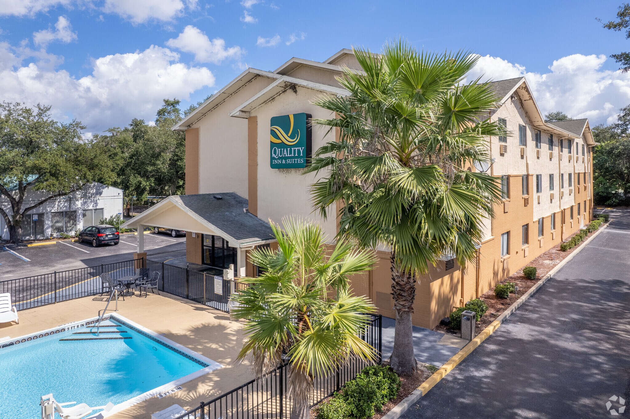 1392 W North Blvd, Leesburg, FL à vendre Photo de l’immeuble– Image 1 sur 20
