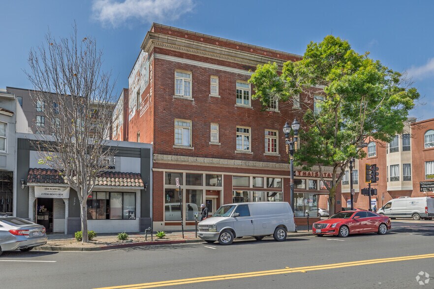 216-220 Linden Ave, South San Francisco, CA à louer - Photo de l’immeuble – Image 3 sur 6
