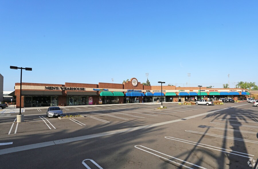 300-450 E Huntington Dr, Arcadia, CA à louer - Photo de l’immeuble – Image 3 sur 3