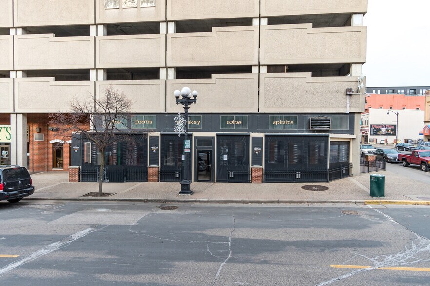 227-231 Main St, La Crosse, WI à vendre - Photo de l’immeuble – Image 3 sur 27