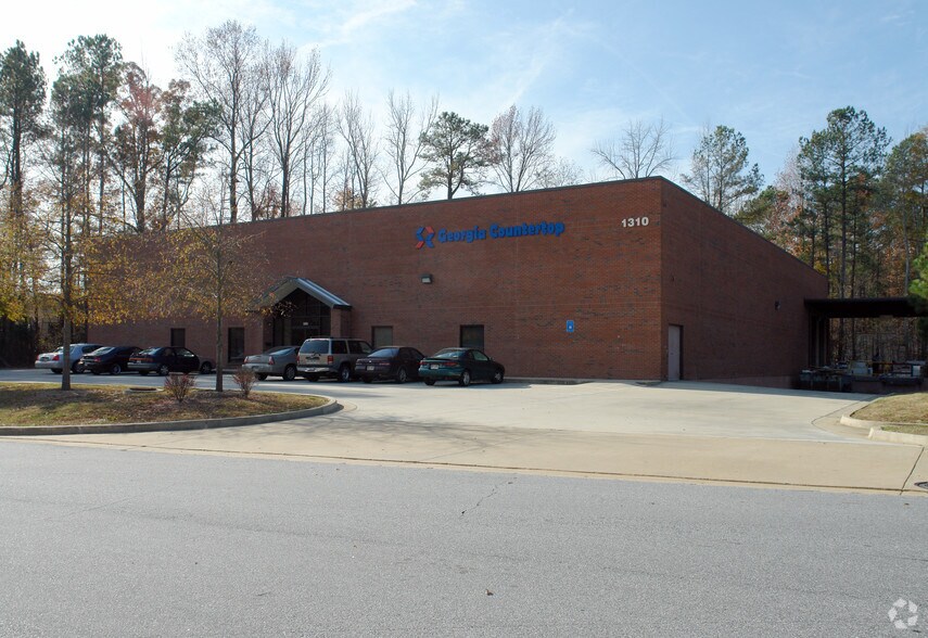 1310 Capital Cir, Lawrenceville, GA à vendre - Photo de l’immeuble – Image 2 sur 14
