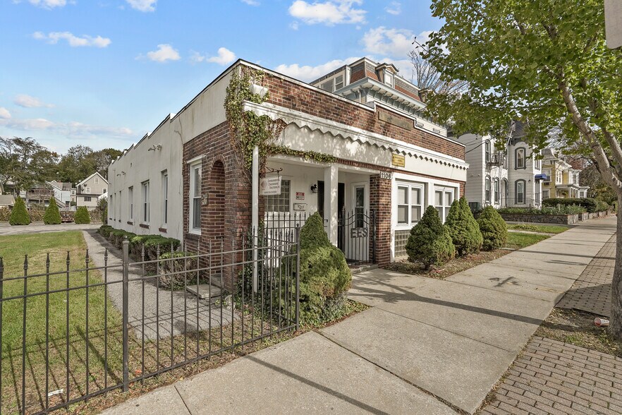 1106 Main St, Peekskill, NY à louer - Photo principale – Image 1 sur 9