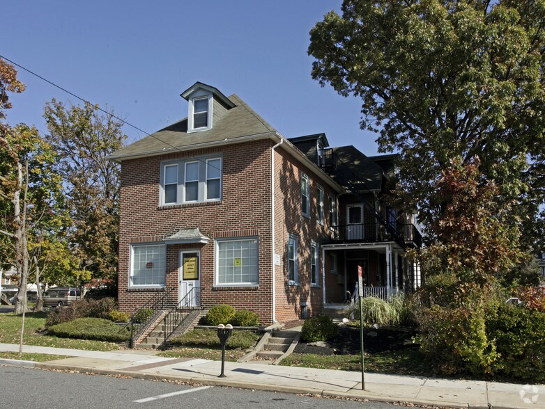 47 W Winona Ave, Norwood, PA à vendre - Photo principale – Image 1 sur 3