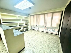 Bureau dans El Vendrell, Tarragona à louer Photo intérieure– Image 2 sur 10