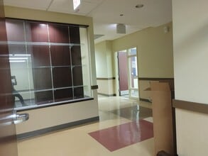 2828 N Clark St, Chicago, IL à louer Photo intérieure– Image 2 sur 31