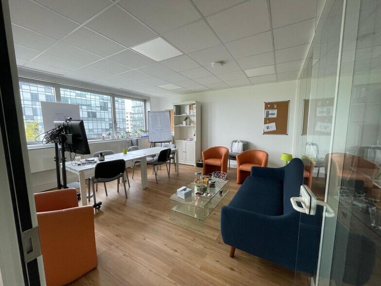 Bureau dans Noisy-le-Grand à louer - Photo intérieure – Image 1 sur 9