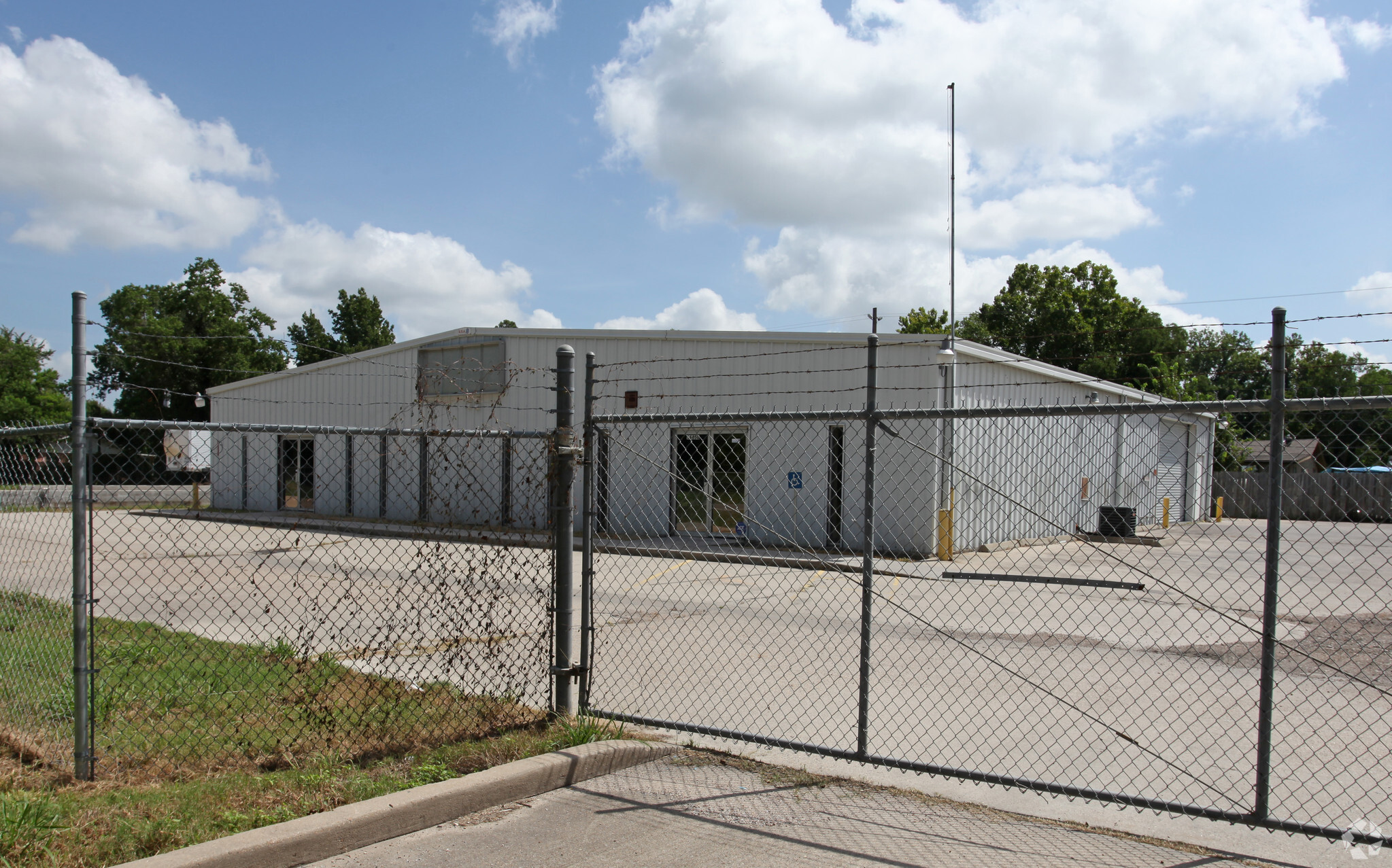 16450 Lee Rd, Humble, TX à vendre Photo principale– Image 1 sur 6