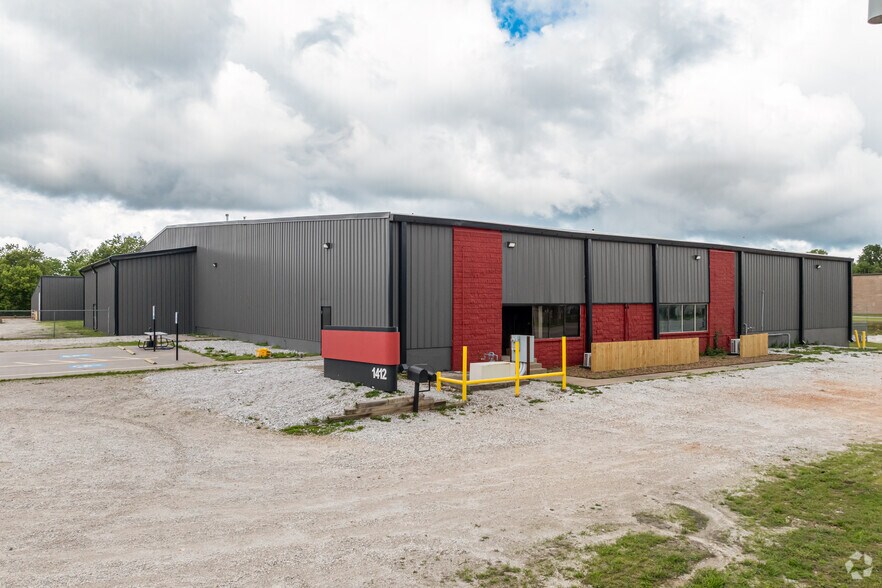 1412 S 1st St, Rogers, AR à louer - Photo principale – Image 1 sur 15