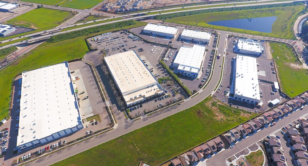 Belmont Ave & Armstrong Ave, Fresno, CA à louer - Aérien – Image 2 sur 3