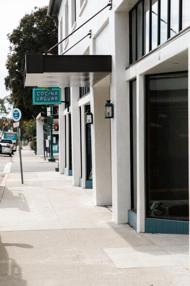 79-97 S Oak St, Ventura, CA à louer - Photo de l’immeuble – Image 1 sur 3