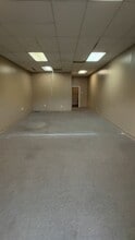8101-8129 N Oak Tfwy, Kansas City, MO à louer - Vidéo sur l’annonce professionnelle 