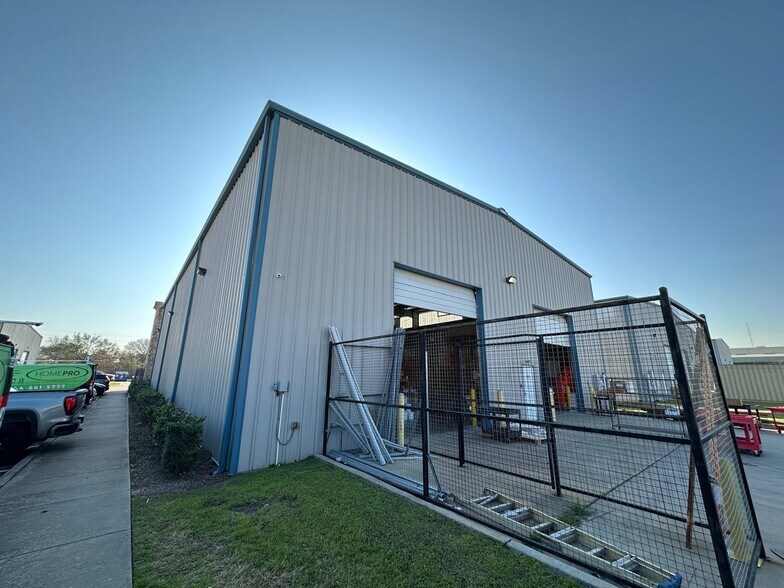 8638 Fairbanks N Houston Rd, Houston, TX à louer - Photo de l’immeuble – Image 3 sur 8