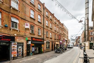 Plus de détails pour 94 Brick Ln, Londres - Local commercial à louer