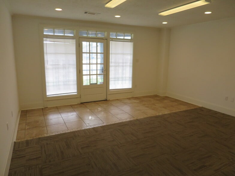 871 S Cooper St, Memphis, TN à vendre - Photo intérieure – Image 2 sur 13