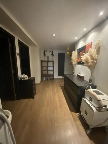 Local commercial dans Le Havre à louer - Photo de l’immeuble – Image 3 sur 7