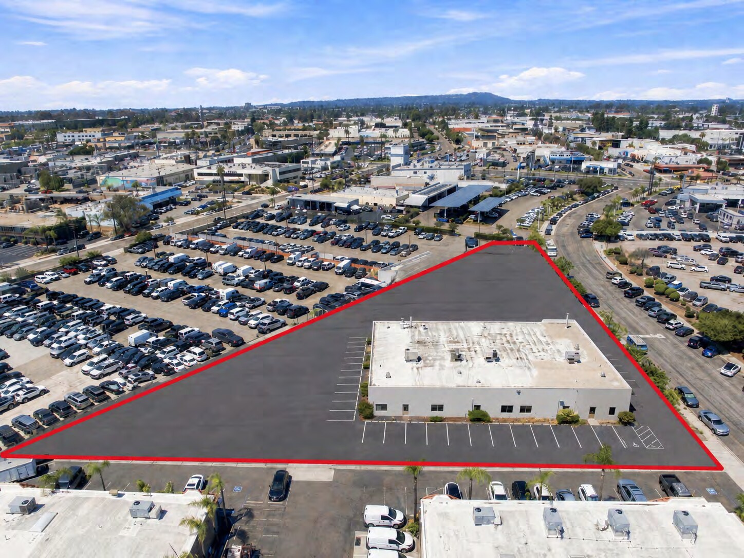 7979-7989 Vickers St, San Diego, CA à vendre Photo principale– Image 1 sur 75