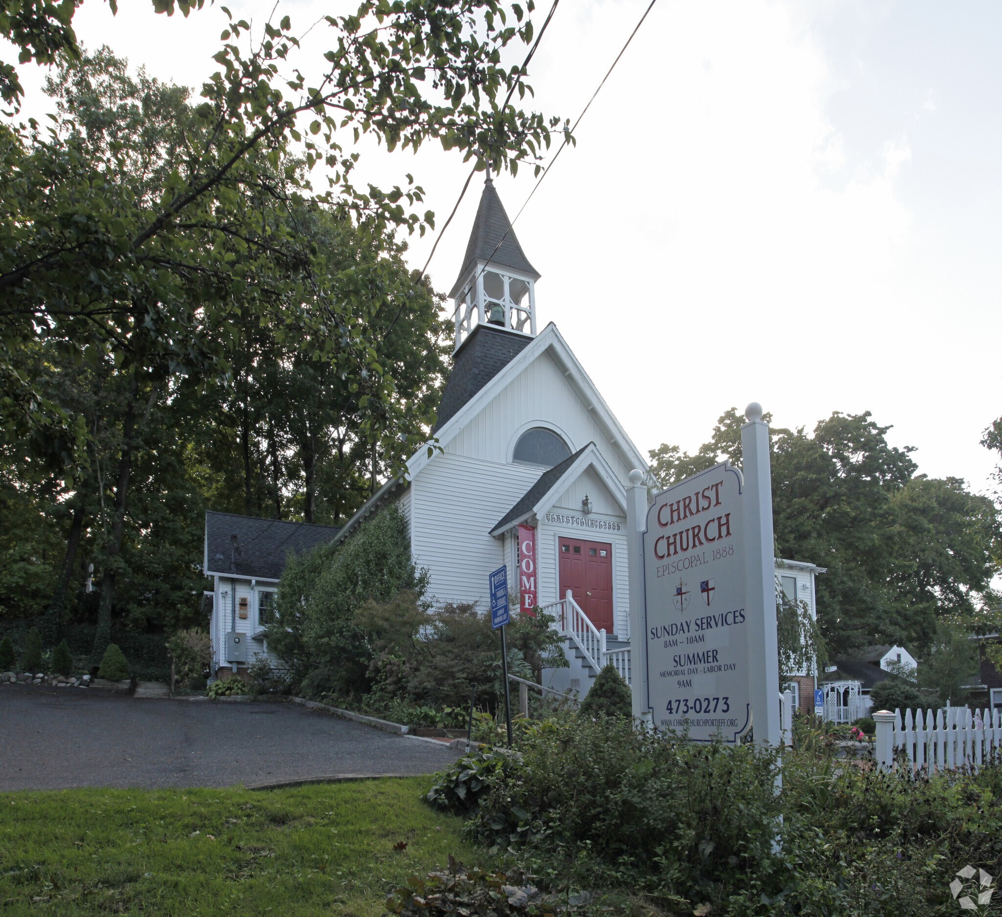 127 Barnum Ave, Port Jefferson, NY à louer Photo principale– Image 1 sur 5