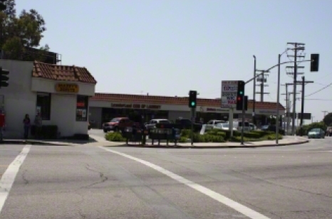 1681-1693 N Eastern Ave, Los Angeles, CA à louer - Photo de l’immeuble – Image 2 sur 3