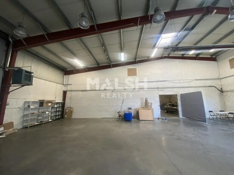 Local d'activités dans Voiron à vendre - Photo de l’immeuble – Image 1 sur 5