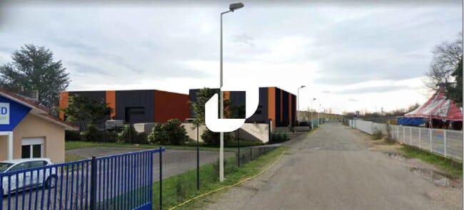 Plus de détails pour Local d’activités à vendre