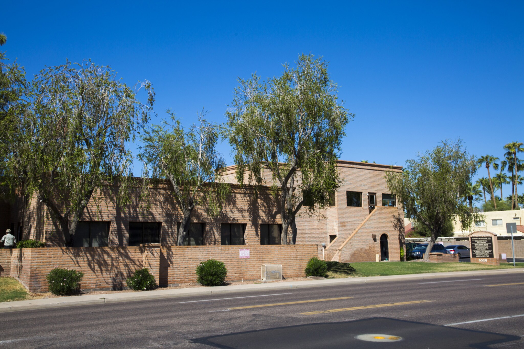 6520 N 7th Ave, Phoenix, AZ à louer Photo principale– Image 1 sur 12