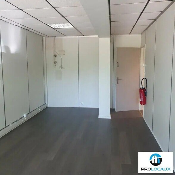 Bureau dans Meylan à louer - Photo de l’immeuble – Image 2 sur 7