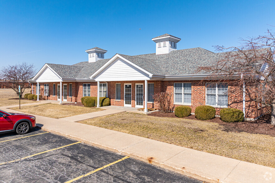 858-863 Center Ct, Shorewood, IL à louer - Photo de l’immeuble – Image 2 sur 6