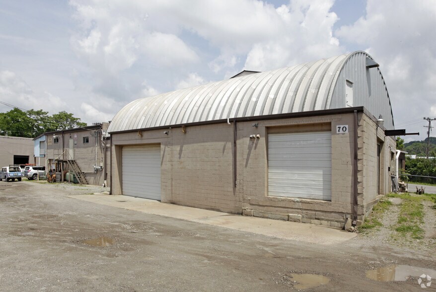 70 Arch St, Carnegie, PA à vendre - Photo de l’immeuble – Image 2 sur 11