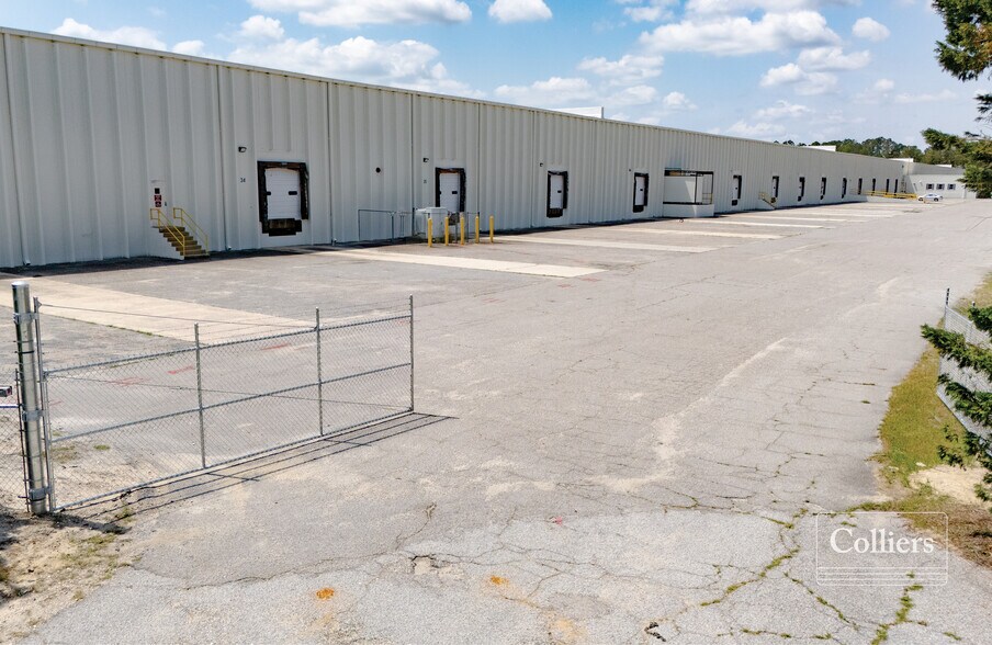 235 Standard Warehouse Rd, Lugoff, SC à louer - Photo de l’immeuble – Image 3 sur 8