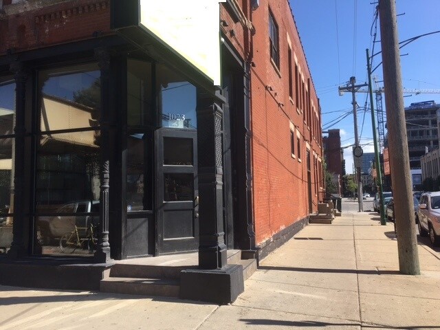1023 W Lake St, Chicago, IL à louer - Photo de l’immeuble – Image 1 sur 1