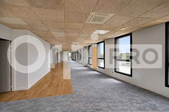 Plus de détails pour Bureau à vendre