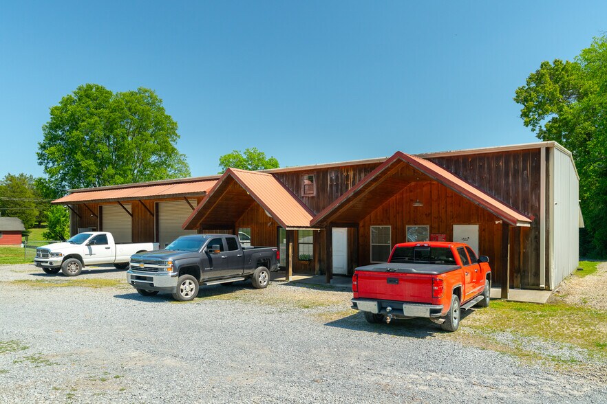 2005 Boyds Creek Hwy, Sevierville, TN à vendre - Photo de l’immeuble – Image 2 sur 62