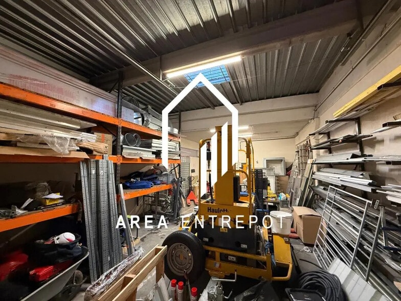 Local d’activités dans Vitrolles à louer - Photo intérieure – Image 3 sur 6