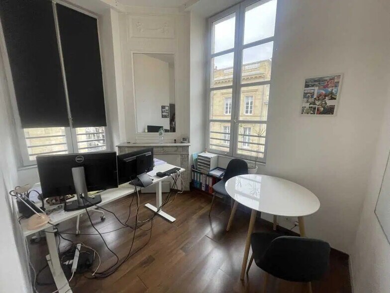 Bureau dans Bordeaux à louer - Photo de l’immeuble – Image 3 sur 5