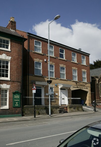 30-32 Chester St, Wrexham à vendre - Photo de l’immeuble – Image 3 sur 7
