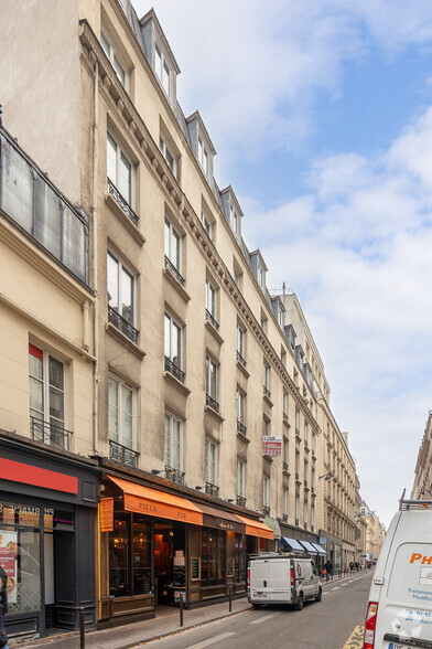 Bureau dans Paris à louer - Photo de l’immeuble – Image 2 sur 2