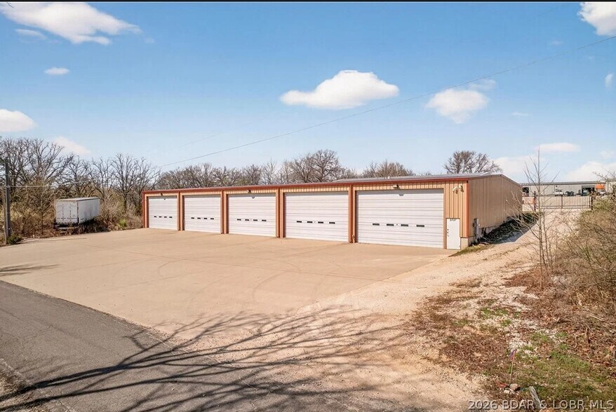 3737 Antioch Lane, Osage Beach, MO à louer - Photo de l’immeuble – Image 3 sur 14
